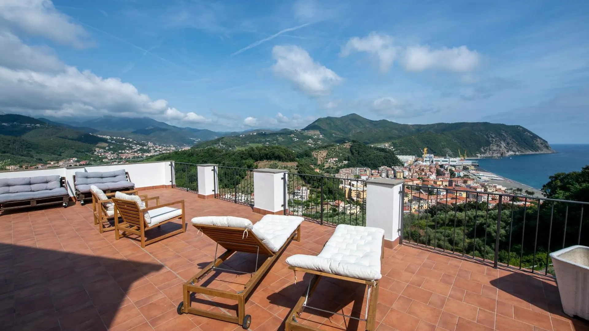 100B - Villa Ginestra, Ampia Terrazza 120M2 Vista Mare 10 Minuti A Piedi Spiaggia, 3 Camere Da Letto Sestri Levante
